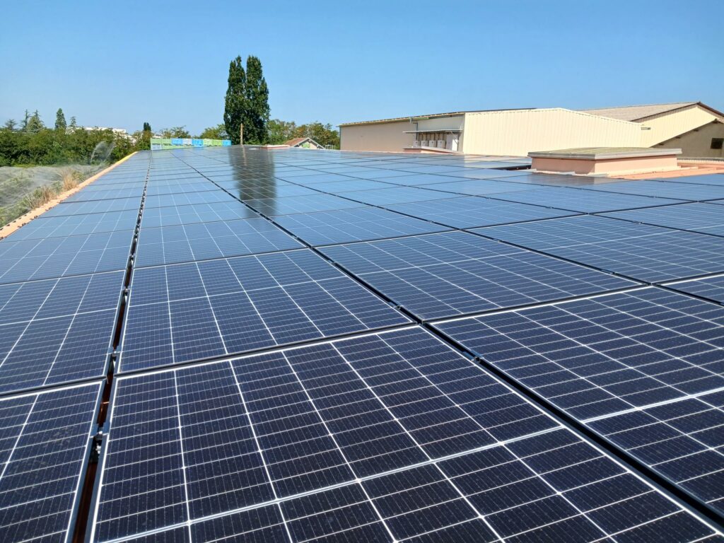 La Provençale réalisation de panneau solaire par la société SOL'R